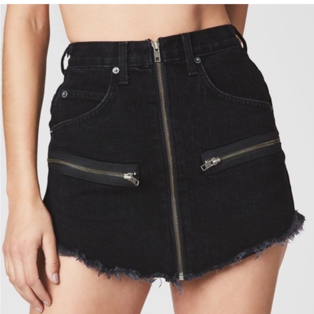 Carmar Black Denim Mini Skirt Distressed Zipper 27‎